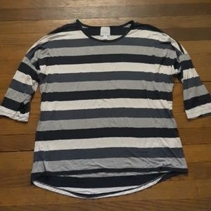 Striped 3/4 sleeve t shirt